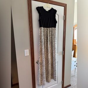 Black and Tan Sleeveless Maxi Dress